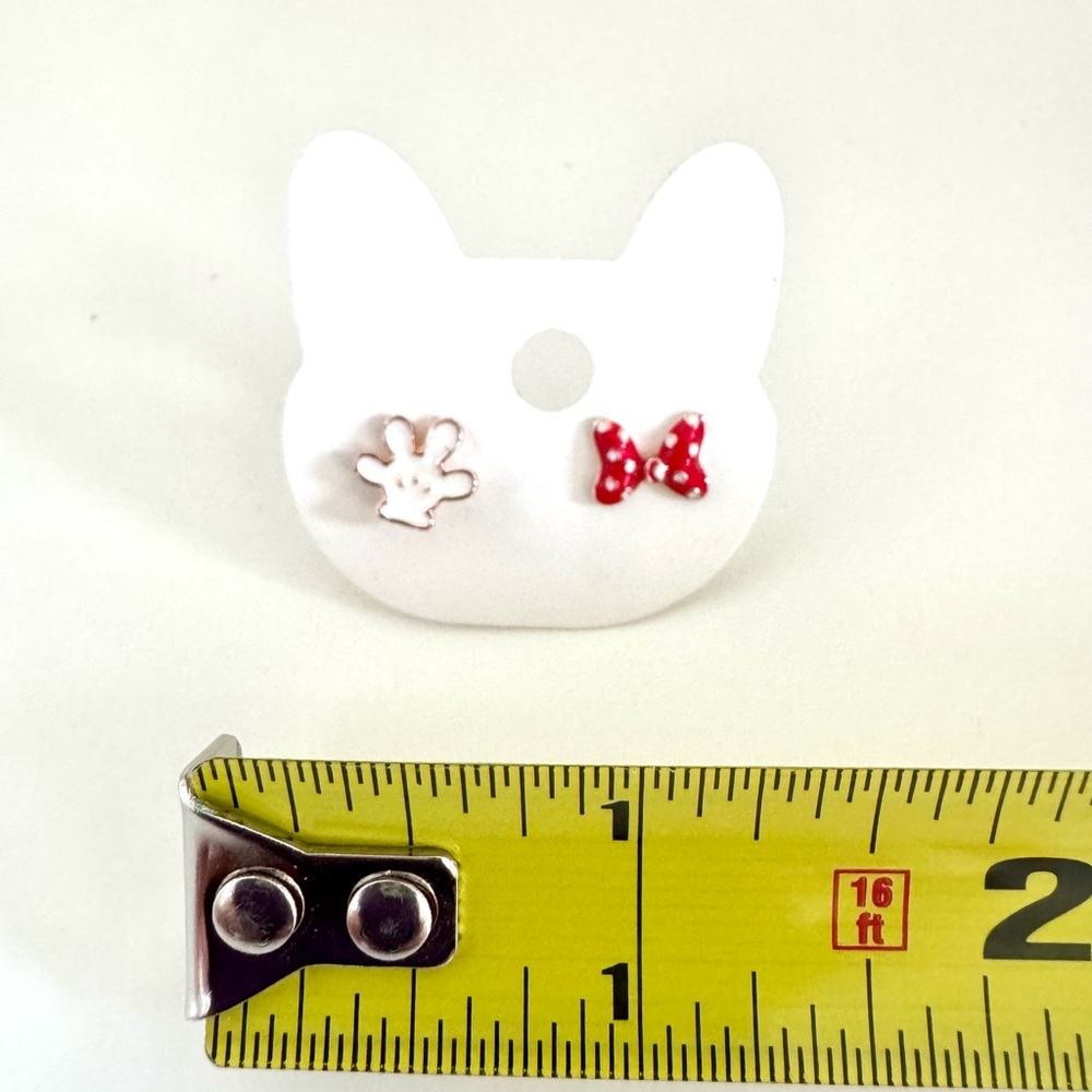Disney Mickey & Minnie Mouse Stud Earrings Bow & Glove Mismatch Pair - Picture 2 of 4
